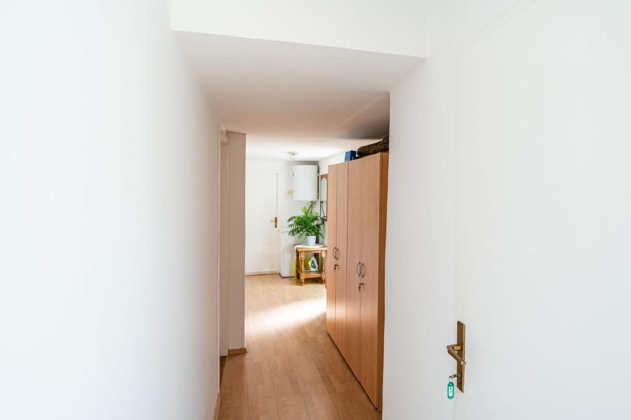 Apartments Lidija Затон Екстер'єр фото